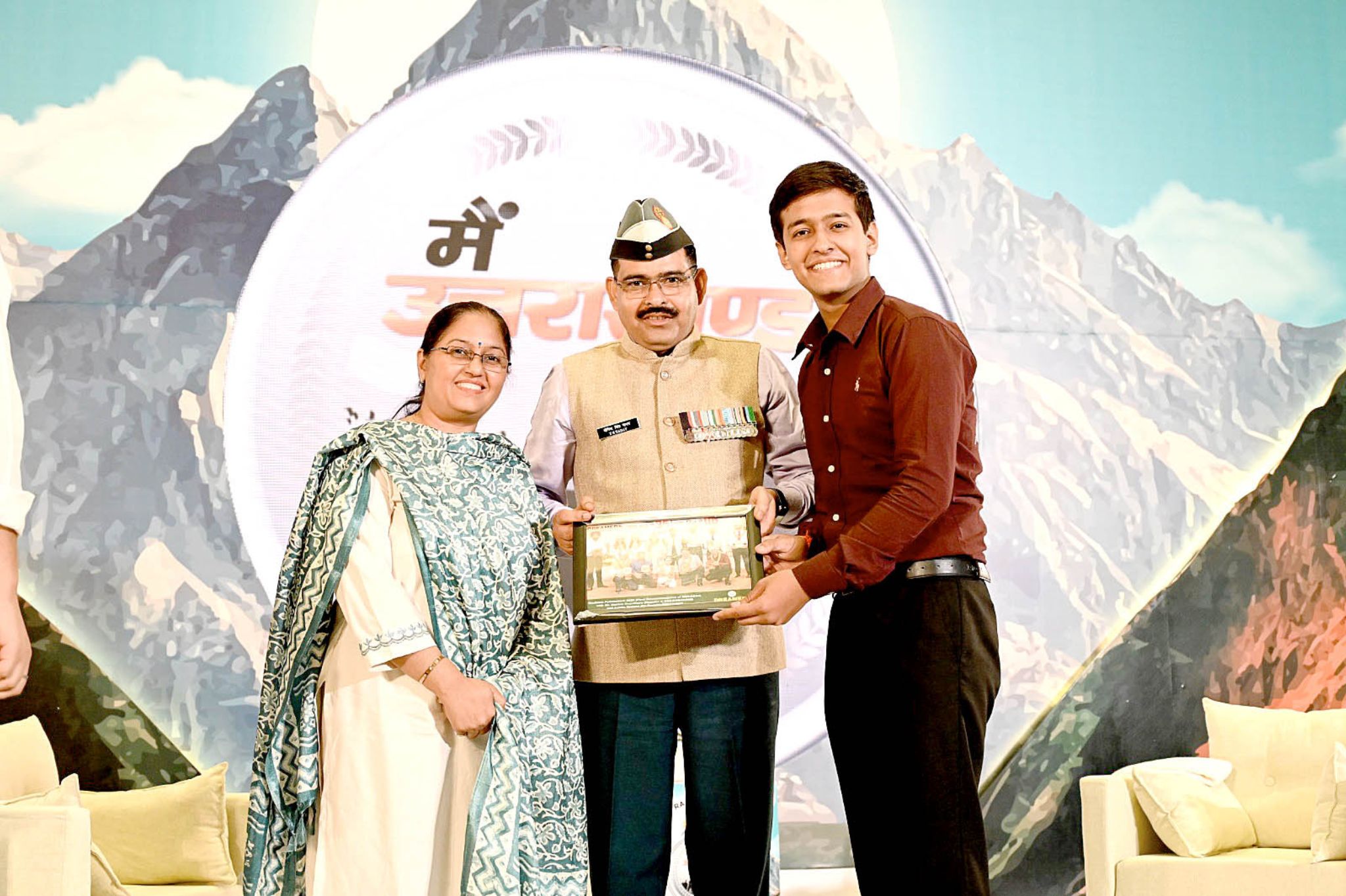 Student felicitation at our doon defence dreamers dehradun