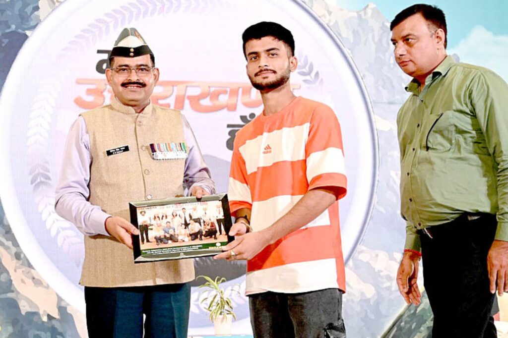 Student felicitation doon defence dreamers dehradun
