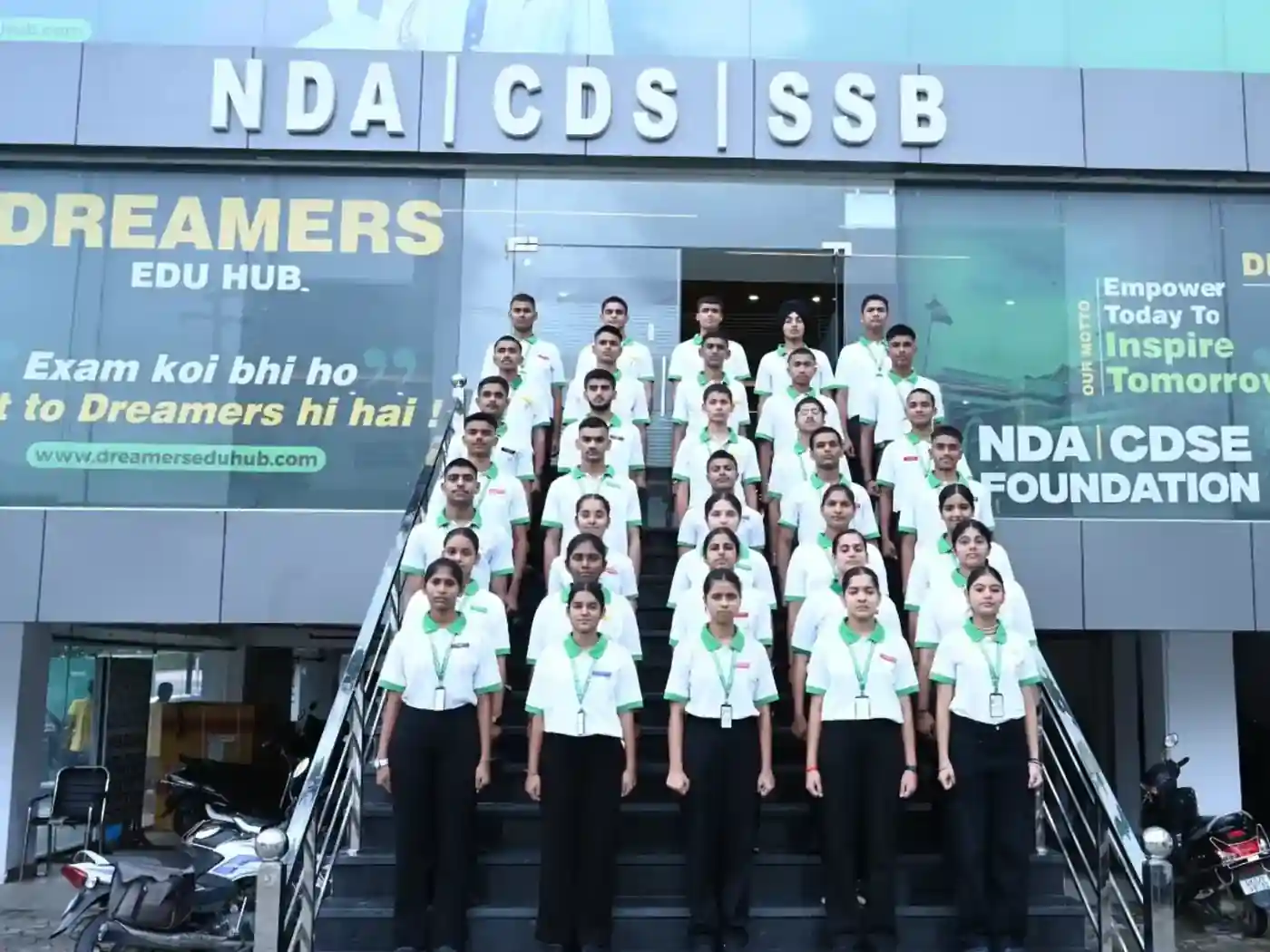 Doon Defence Dreamers EDU HUB: Dedicated students preparing for NDA, CDS, and SSB exams at a top coaching academy in Dehradun.