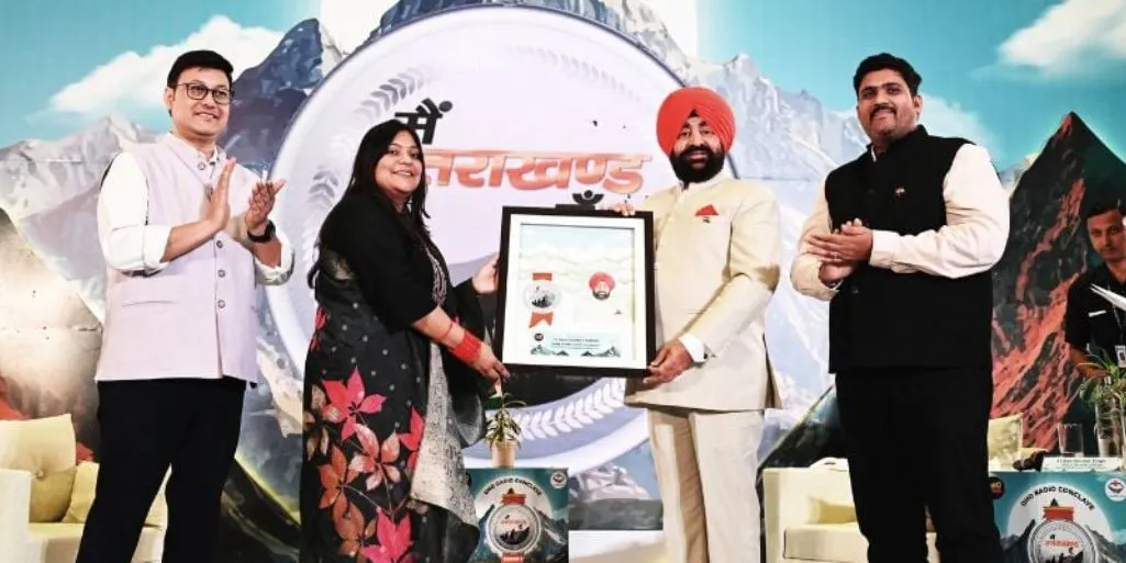 CEO Hariom Chaudhary with Governor Uttarakhand