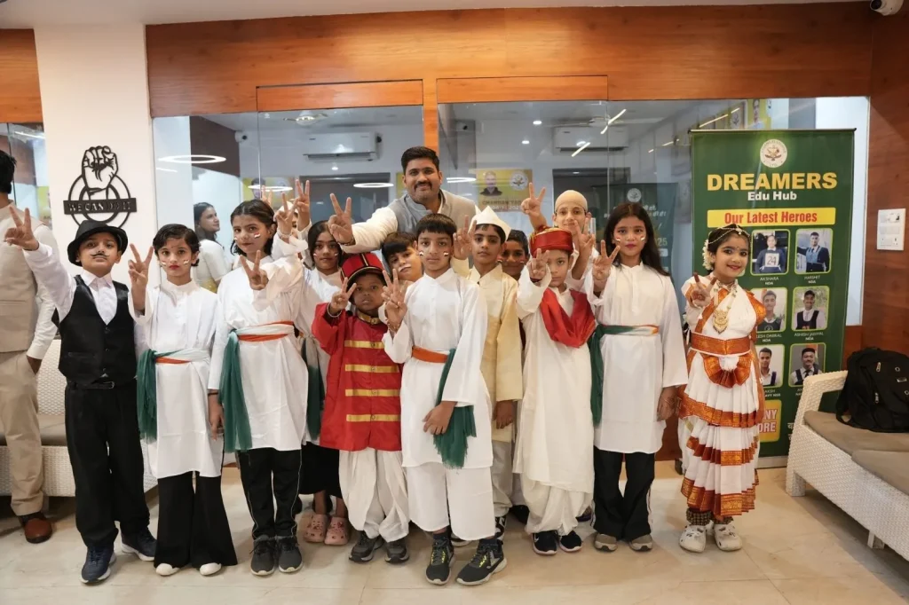 Hariom Chaudhary alongside Students